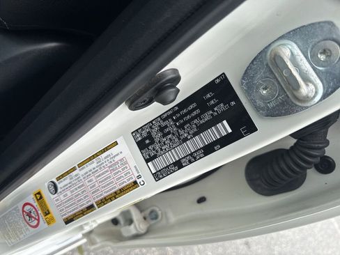 Used 2018 Toyota 4Runner Limited image 39