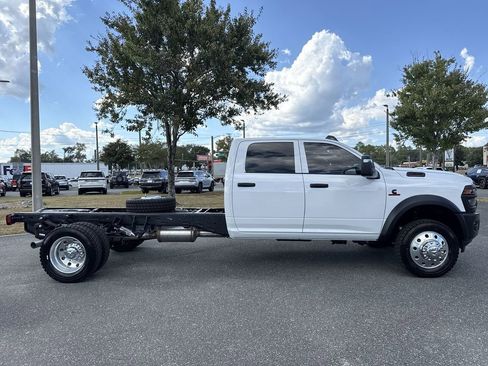 New 2026 RAM 4500 Tradesman AWD/4WD image 2