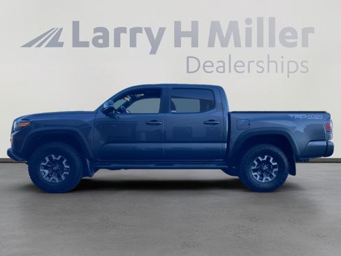 Certified 2023 Toyota Tacoma TRD Off-Road image 2