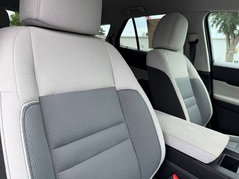 Used 2024 Honda Prologue EX image 32