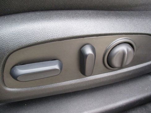 Used 2024 Chevrolet Blazer LT w/ Convenience Package image 32