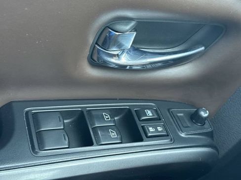 Used 2017 Nissan Titan Platinum Reserve AWD/4WD image 27