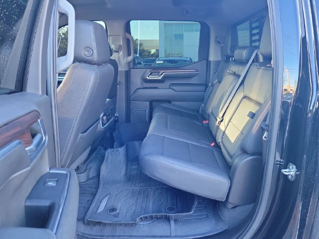Used 2022 GMC Sierra 1500 SLT w/ SLT Premium Plus Package AWD/4WD image 12