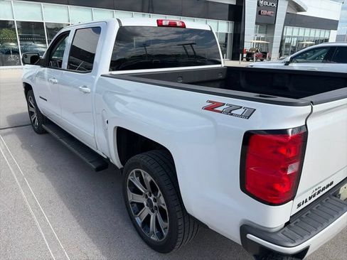 Used 2018 Chevrolet Silverado 1500 LT w/ All Star Edition AWD/4WD image 3