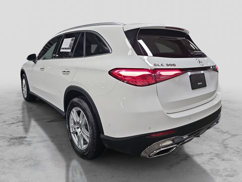 Certified 2025 Mercedes-Benz GLC 300 4MATIC image 8