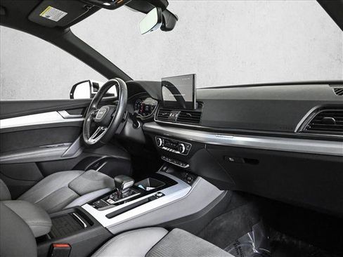 Used 2021 Audi SQ5 Premium Plus w/ Premium Plus Package image 23