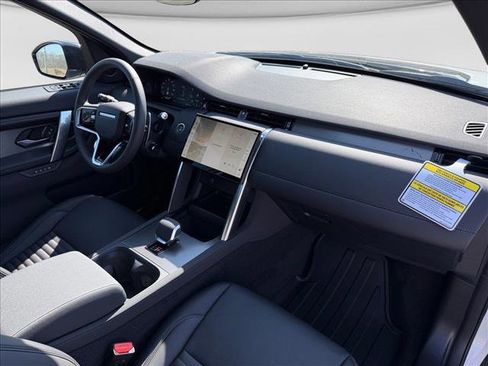 New 2026 Land Rover Discovery Sport Landmark AWD/4WD image 23