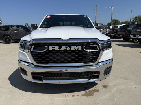 Used 2025 RAM 1500 Big Horn AWD/4WD image 31