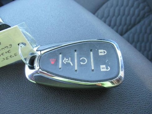 Used 2020 Chevrolet Equinox LT w/ Driver Convenience Package image 27