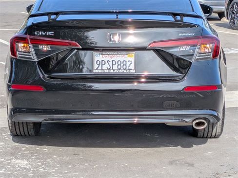 Used 2025 Honda Civic Sport image 9