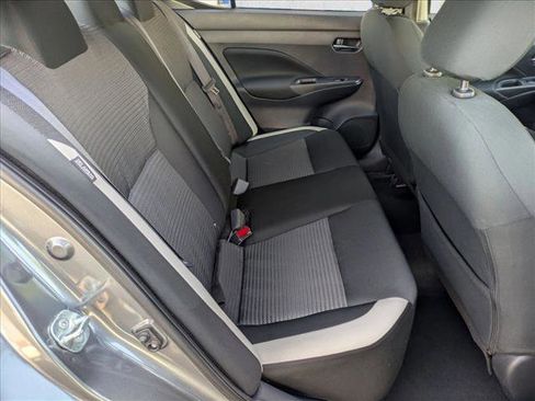 Used 2021 Nissan Versa SV image 18