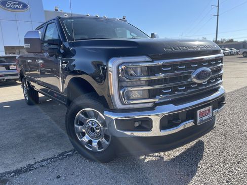 New 2026 Ford F250 Lariat w/ Lariat Ultimate Package image 2