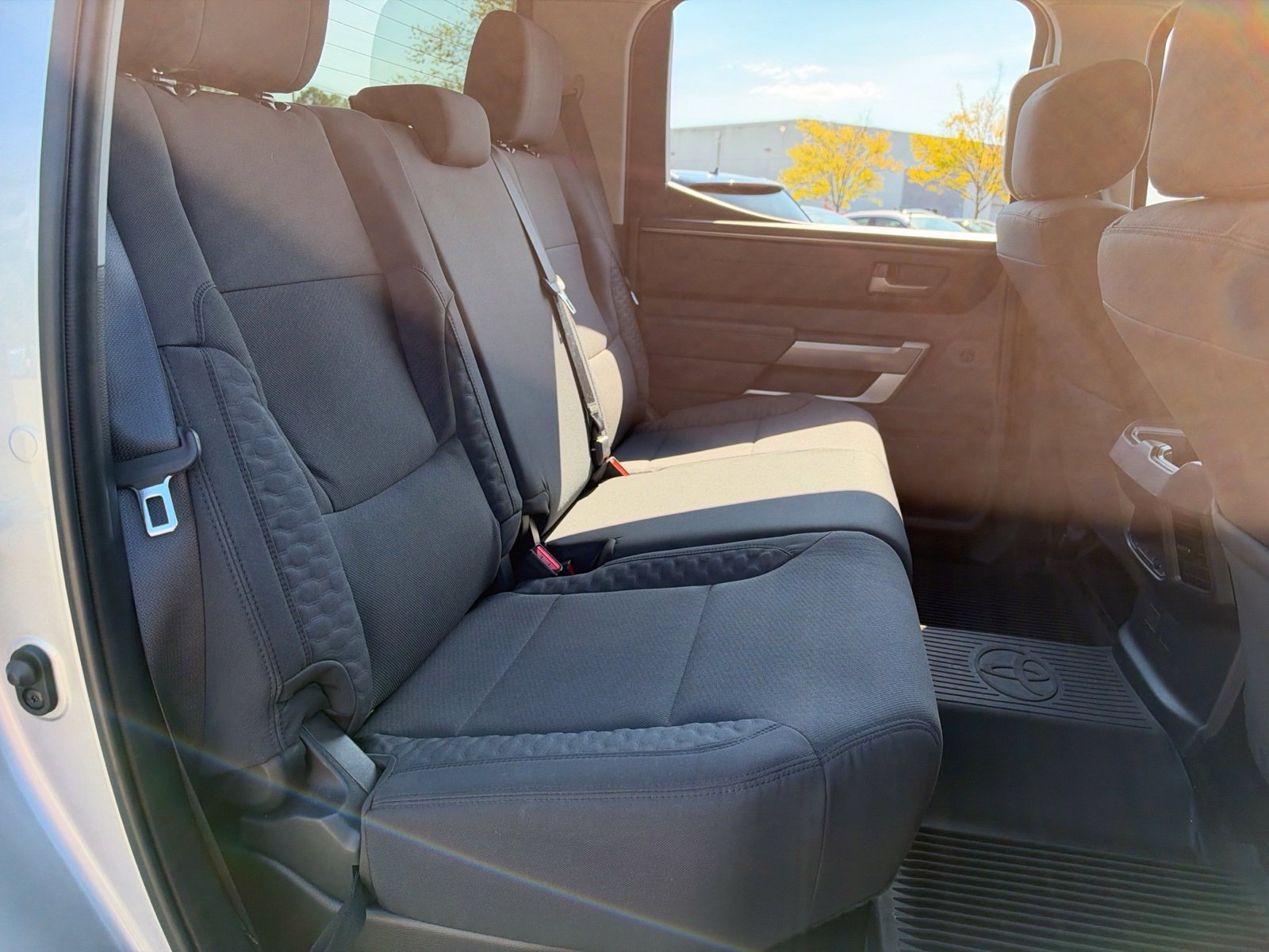 Used 2023 Toyota Tundra SR5 w/ SR5 Convenience Package AWD/4WD image 30