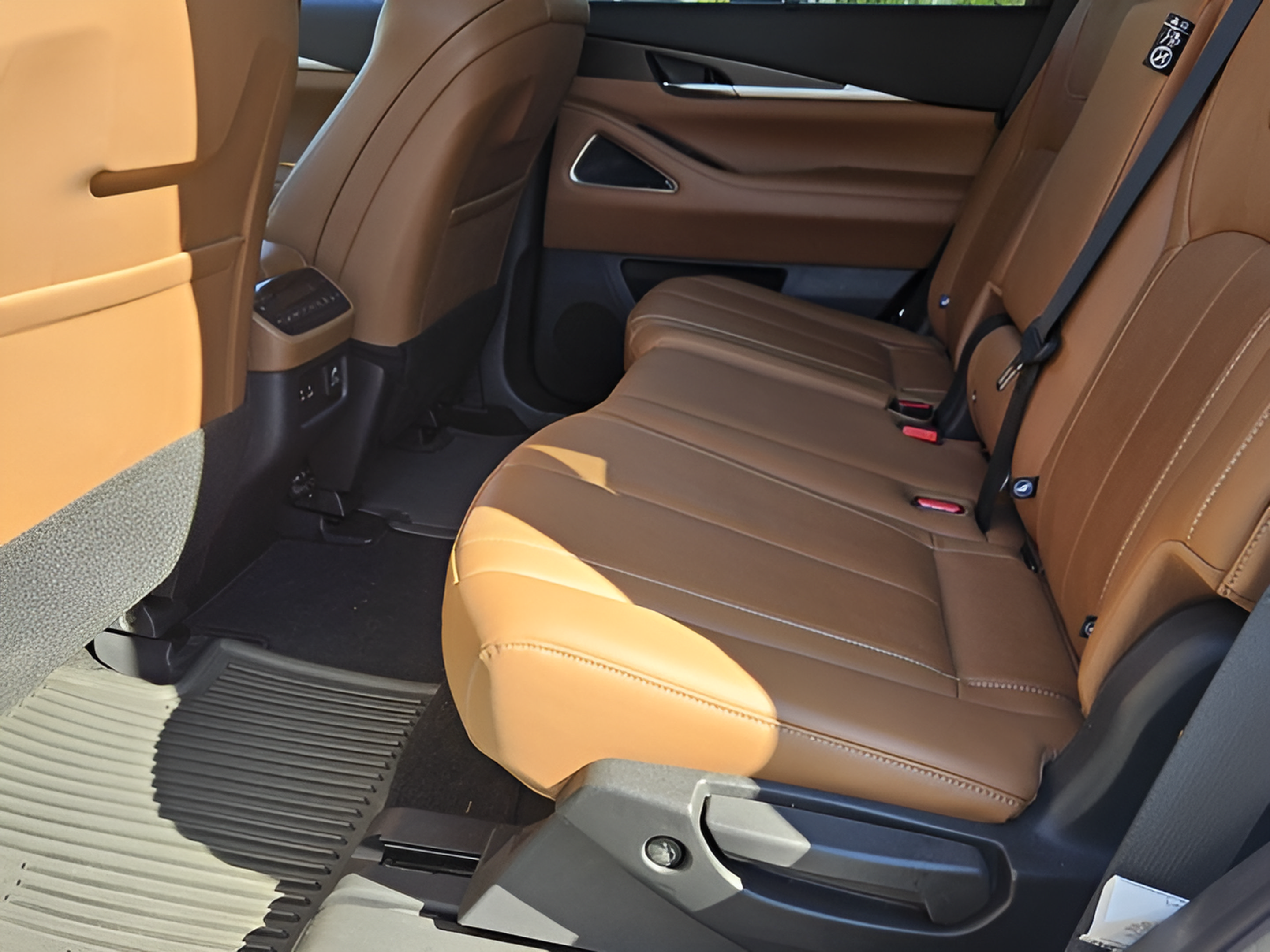 Certified 2025 INFINITI QX60 Sensory w/ Vision Package AWD/4WD image 10
