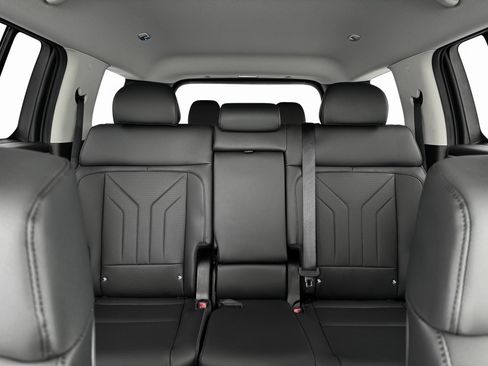 New 2025 Hyundai Santa Fe XRT AWD/4WD image 16