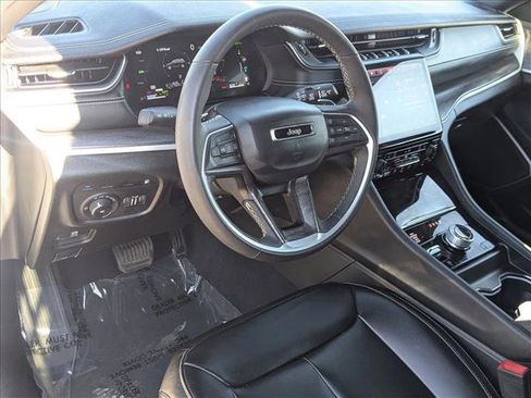 Used 2024 Jeep Grand Cherokee Limited 4xe image 11