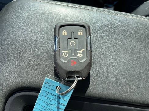 Used 2018 GMC Yukon XL SLT image 24