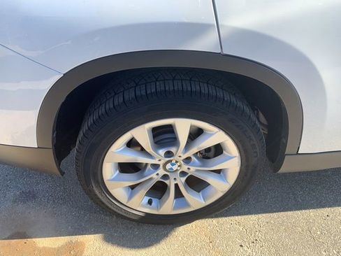 Used 2014 BMW X1 xDrive28i image 9