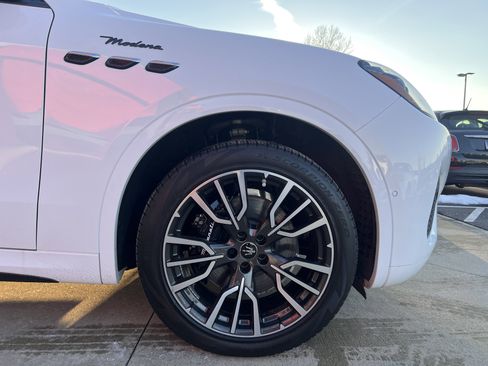 Used 2023 Maserati Grecale Modena image 15