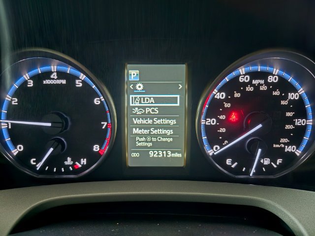 Used 2017 Toyota RAV4 LE w/ Carpet Mat Package FWD image 23