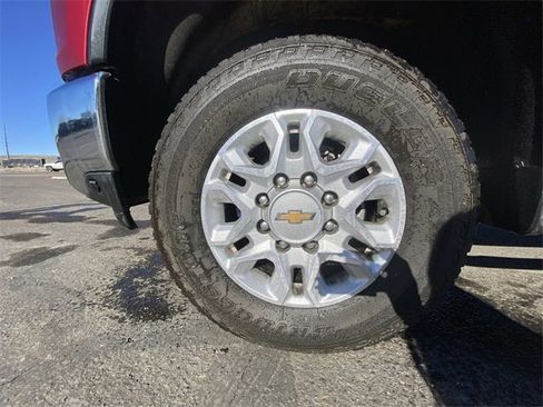 Used 2021 Chevrolet Silverado 2500 LTZ w/ LTZ Convenience Package image 10