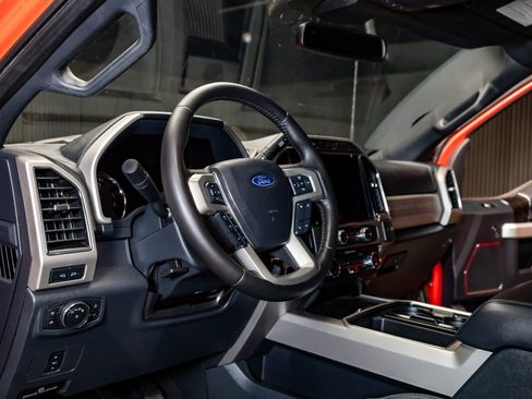 Used 2022 Ford F250 Lariat image 16