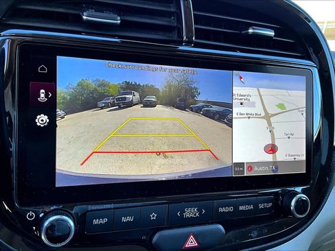 Certified 2023 Kia Soul EX image 28