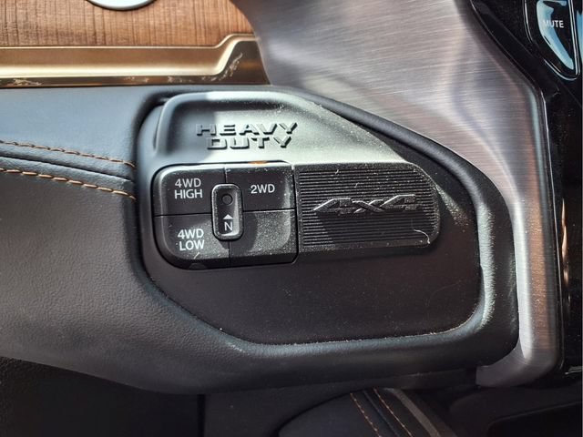 Used 2024 RAM 3500 Limited w/ Towing Technology Group AWD/4WD image 32