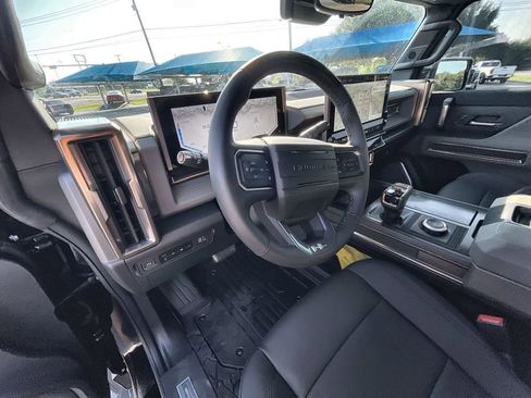 New 2025 GMC Hummer EV 3X w/ LPO, Sport Package image 17