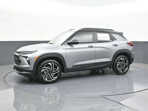 New 2026 Chevrolet TrailBlazer RS w/ Convenience Package FWD image 5