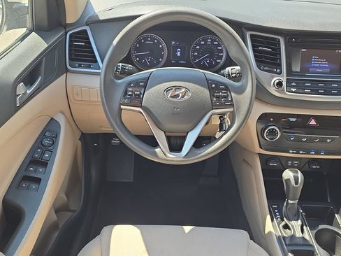 Used 2017 Hyundai Tucson SE w/ SE Popular Package 02 AWD/4WD image 24