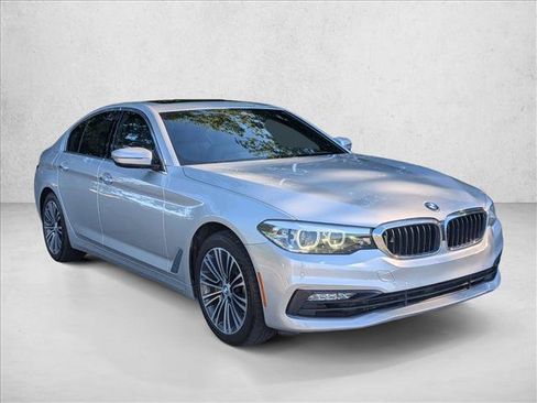 Used 2018 BMW 530i xDrive AWD/4WD image 3