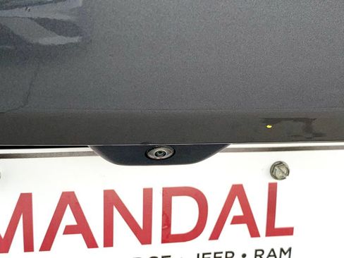 Used 2022 Jeep Grand Cherokee L Limited RWD image 41