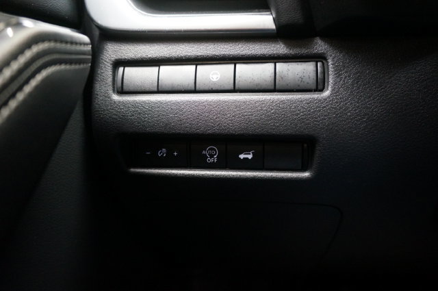 Certified 2025 Nissan Rogue SV AWD/4WD image 28