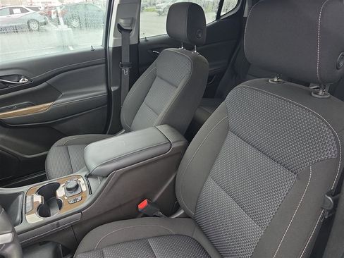 Used 2022 GMC Acadia SLE w/ Driver Convenience Package image 13