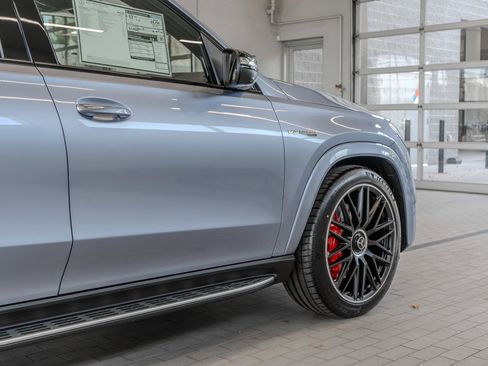 New 2026 Mercedes-Benz GLS 63 AMG 4MATIC image 32