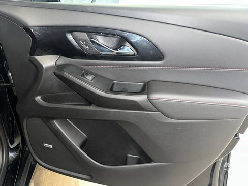 Certified 2023 Chevrolet Traverse RS w/ LPO, Floor Liner Package image 36