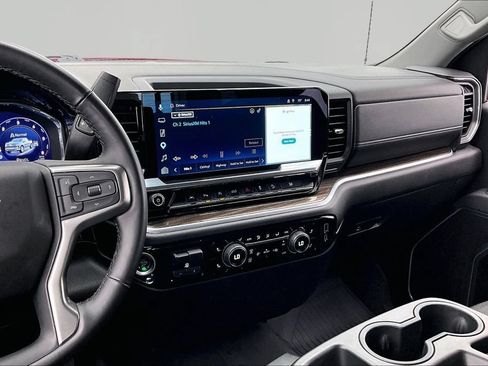 Used 2025 Chevrolet Silverado 1500 LT w/ Z71 Off-Road Package AWD/4WD image 6