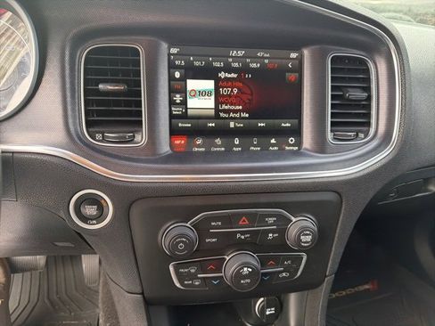 Used 2018 Dodge Charger R/T w/ Plus Group image 15