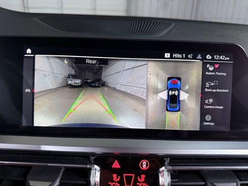 Used 2023 BMW M4 xDrive Competition w/ Executive Package AWD/4WD image 30