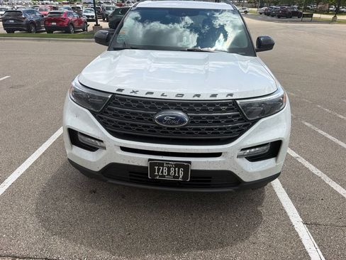 Used 2023 Ford Explorer XLT w/ Equipment Group 202A AWD/4WD image 5