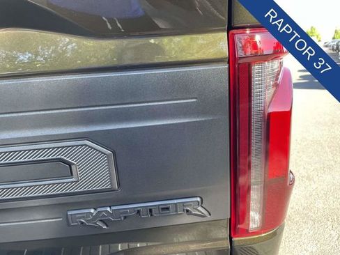 Used 2025 Ford F150 Raptor AWD/4WD image 37