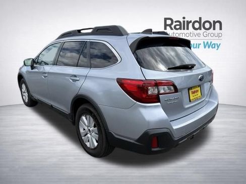 Used 2019 Subaru Outback 2.5i Premium AWD/4WD image 5