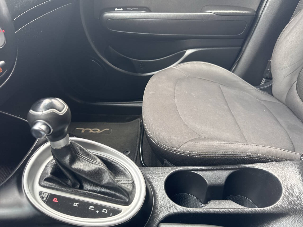 Used 2015 Kia Soul FWD image 32
