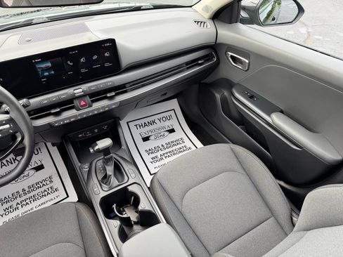 Used 2025 Kia K4 FWD image 15