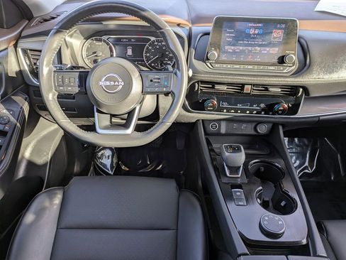 Certified 2022 Nissan Rogue SV w/ SV Premium Package image 27