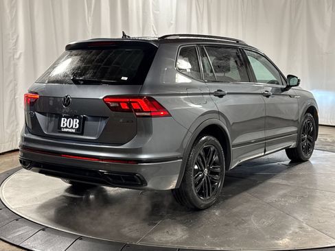 Used 2022 Volkswagen Tiguan SE R-Line AWD/4WD image 10