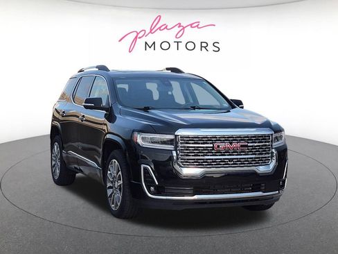 Used 2023 GMC Acadia Denali w/ Denali Ultimate Package AWD/4WD image 3