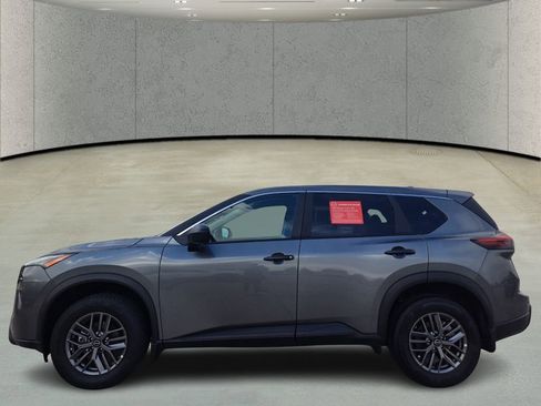 Used 2026 Nissan Rogue S FWD image 8