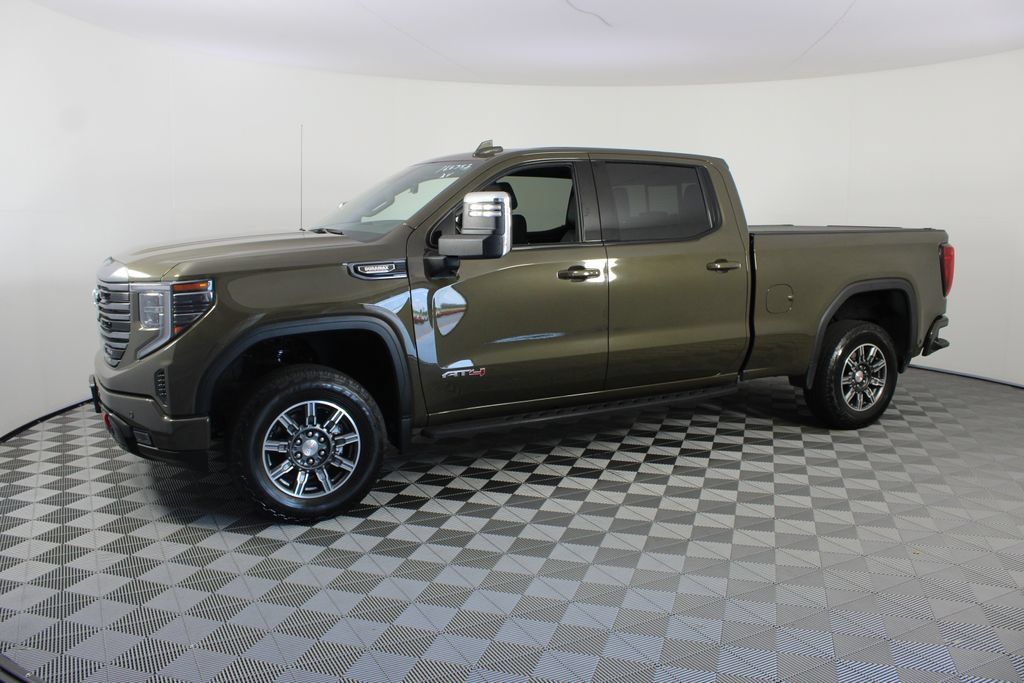 Used 2024 GMC Sierra 1500 AT4 w/ Technology Package AWD/4WD image 2